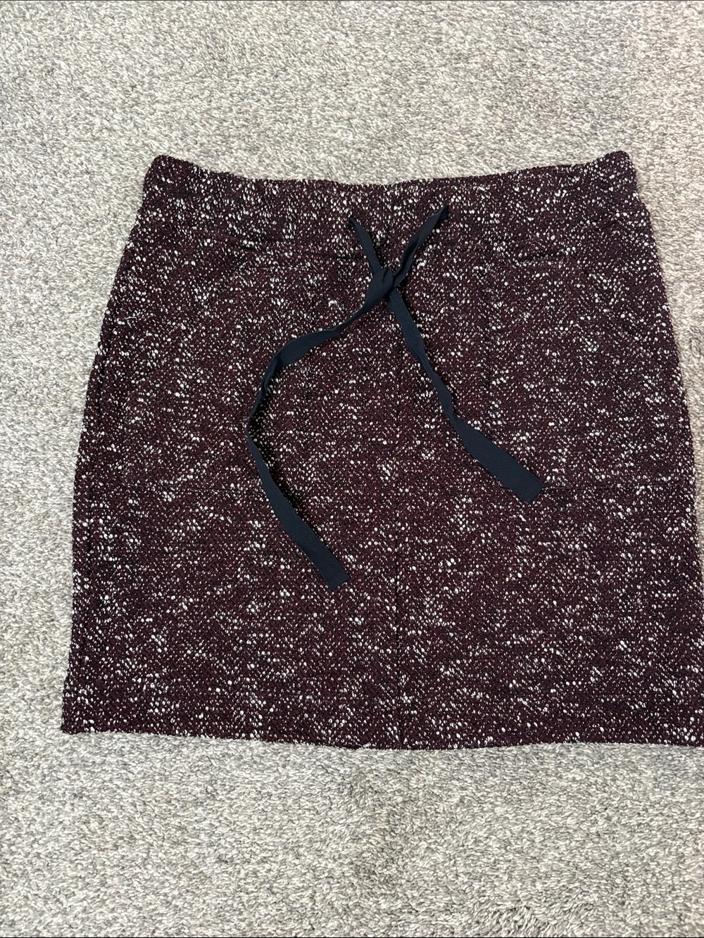 LOFT Maroon Speckled Knit Mini Skirt with Black Drawstring